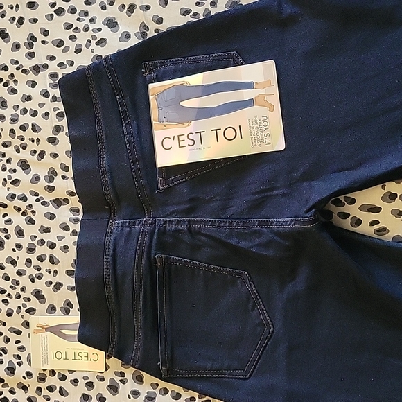 NWT C'est Toi pull on jeans - Picture 4 of 9